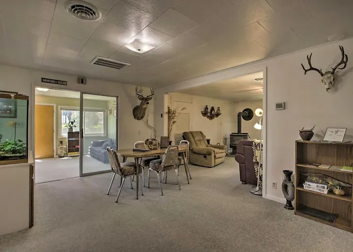 Walkable Sleep House W/ Patio & Sunroom! *