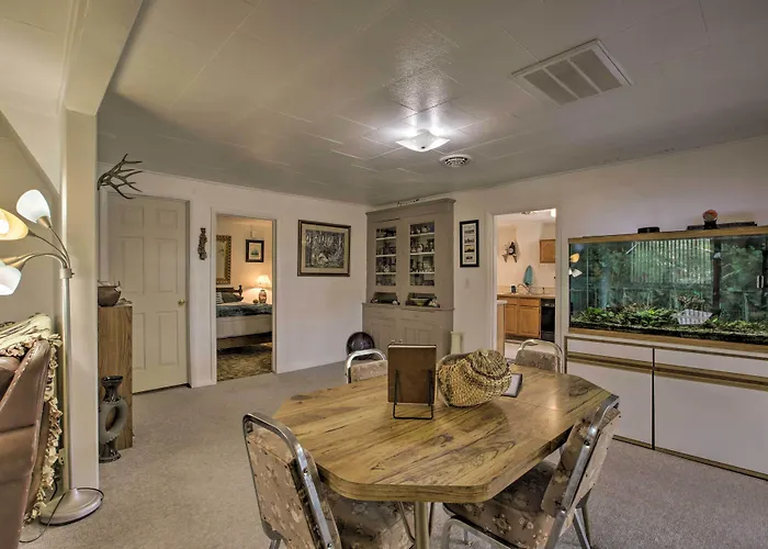 Holiday home Walkable Sleep House W/ Patio & Sunroom! Ten Sleep